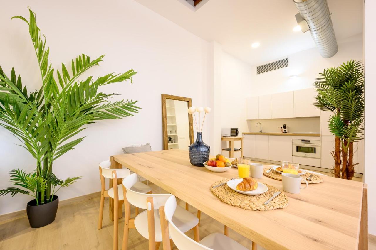 Modern 3 Bedroom, City Center With Patio & High Ceilings By 10Tosea Malaga Exterior photo