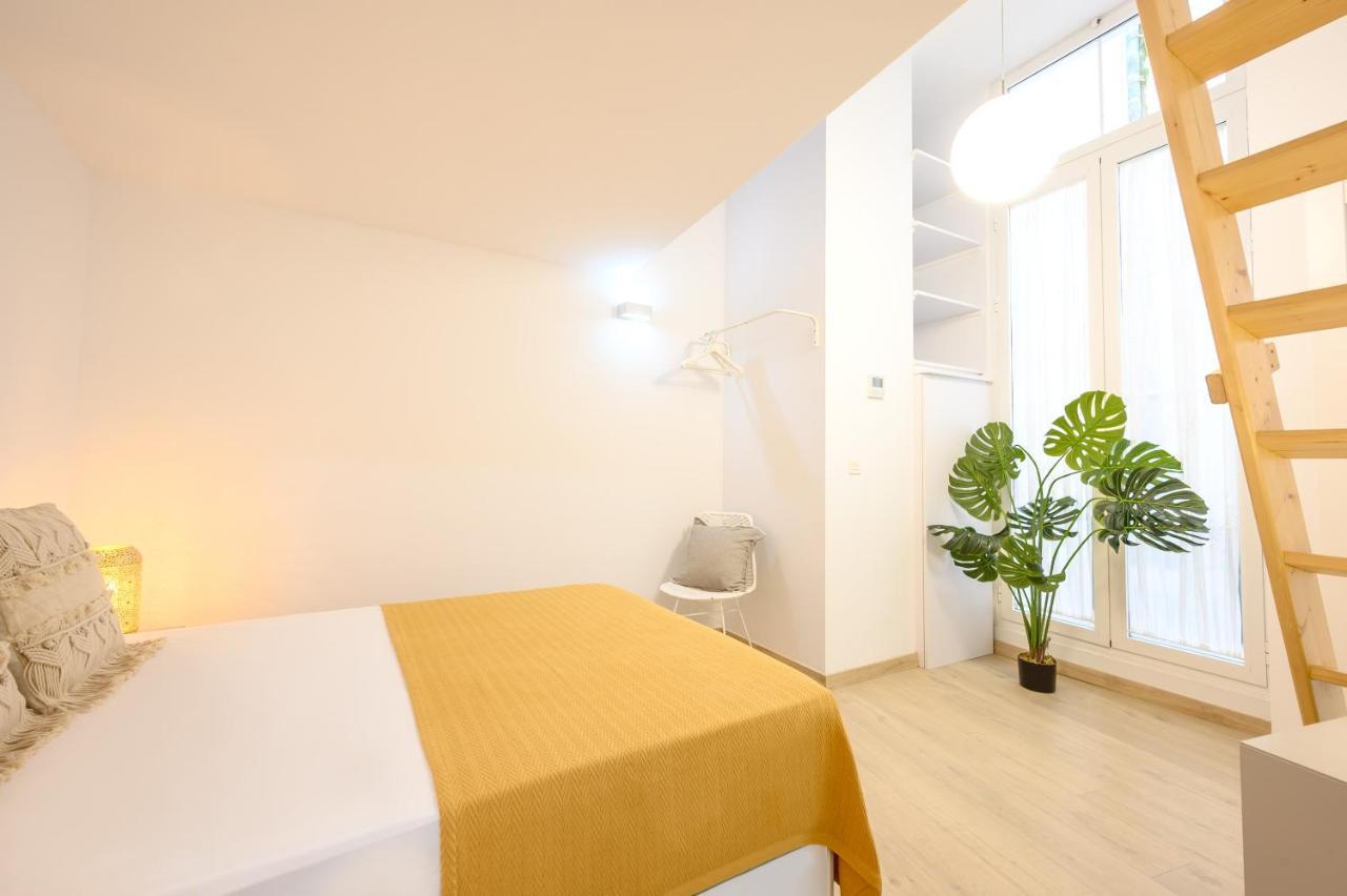 Modern 3 Bedroom, City Center With Patio & High Ceilings By 10Tosea Malaga Exterior photo